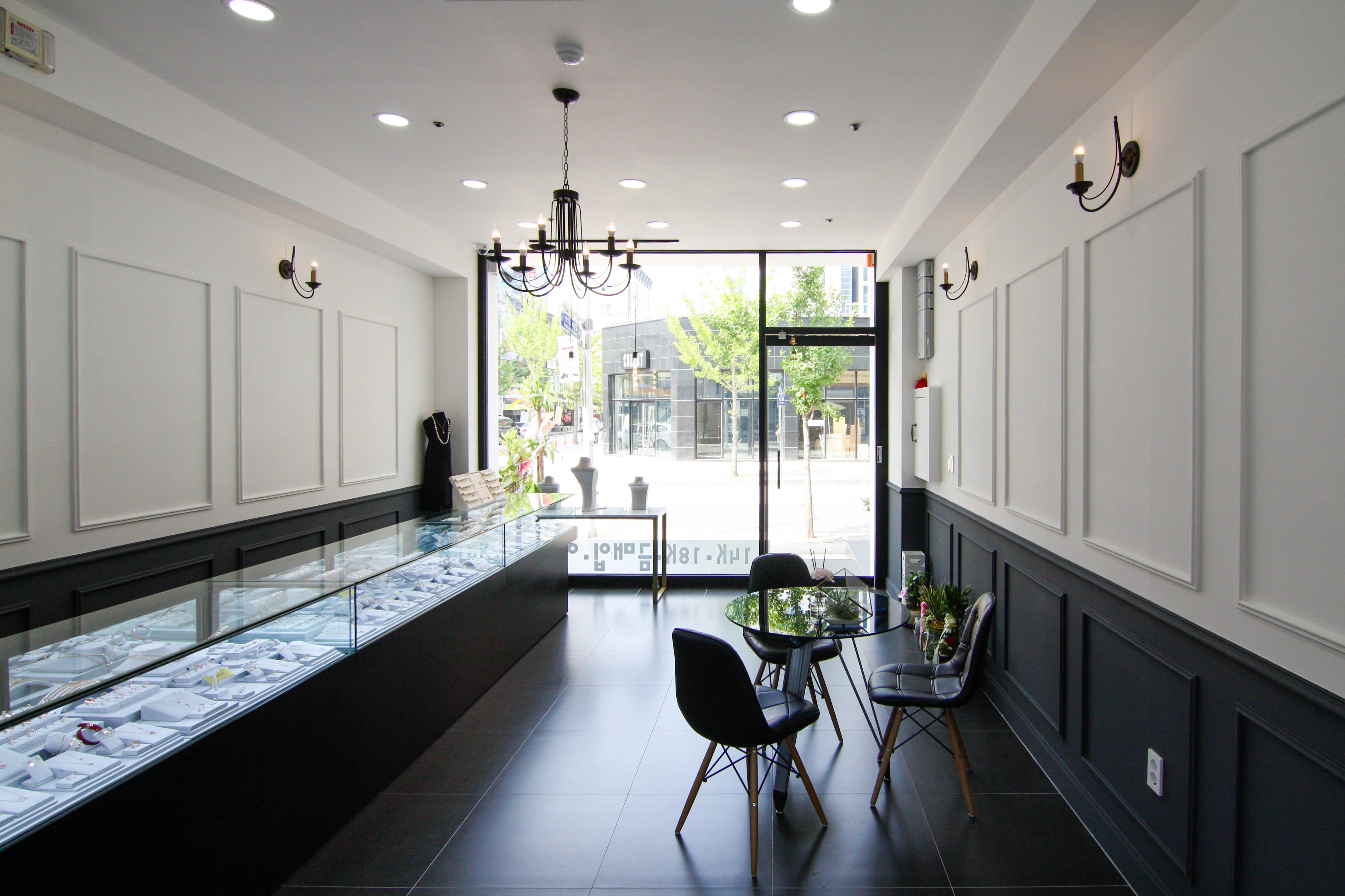 现代简约风婚庆珠宝店设计-7