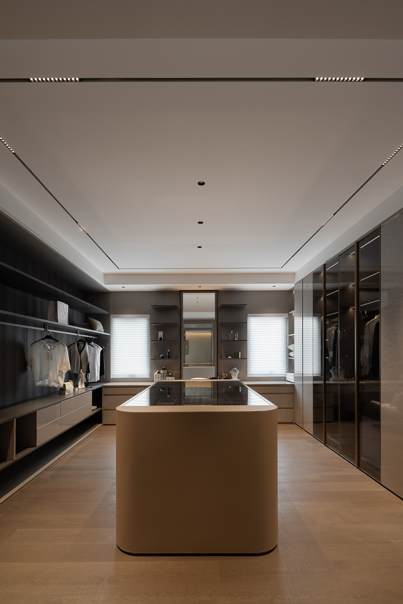 广州1800m²现代别墅丨中国广州丨设计总监李光玉,软装赵苗苗等-85