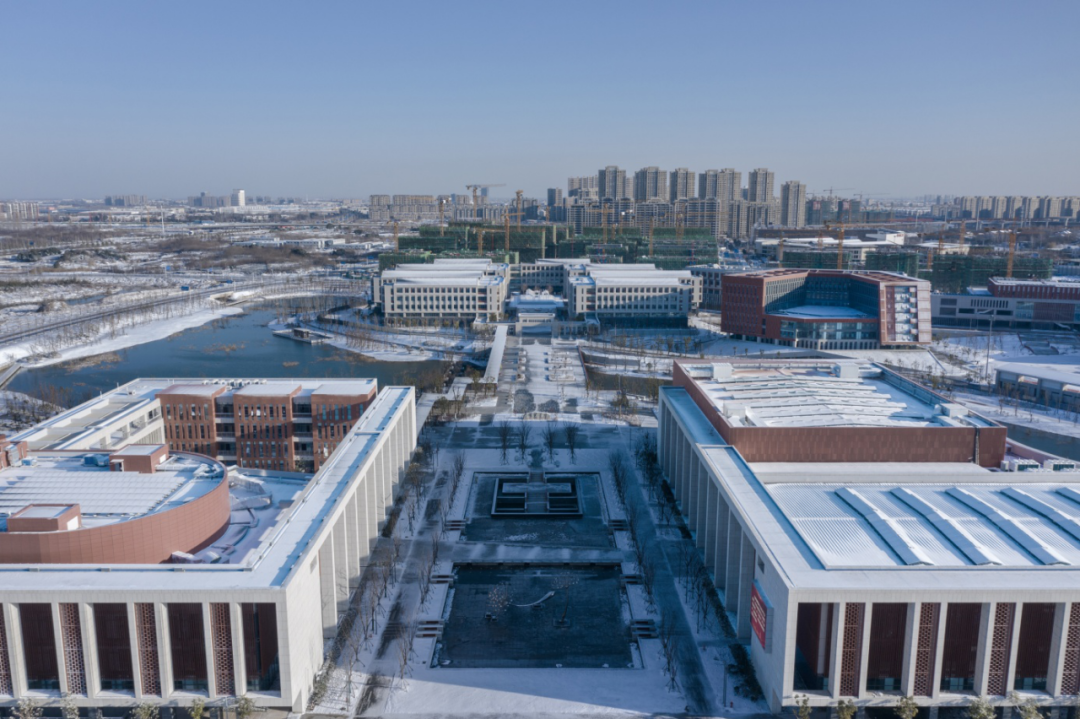 西区新城高级中学丨中国扬州丨华造设计-20