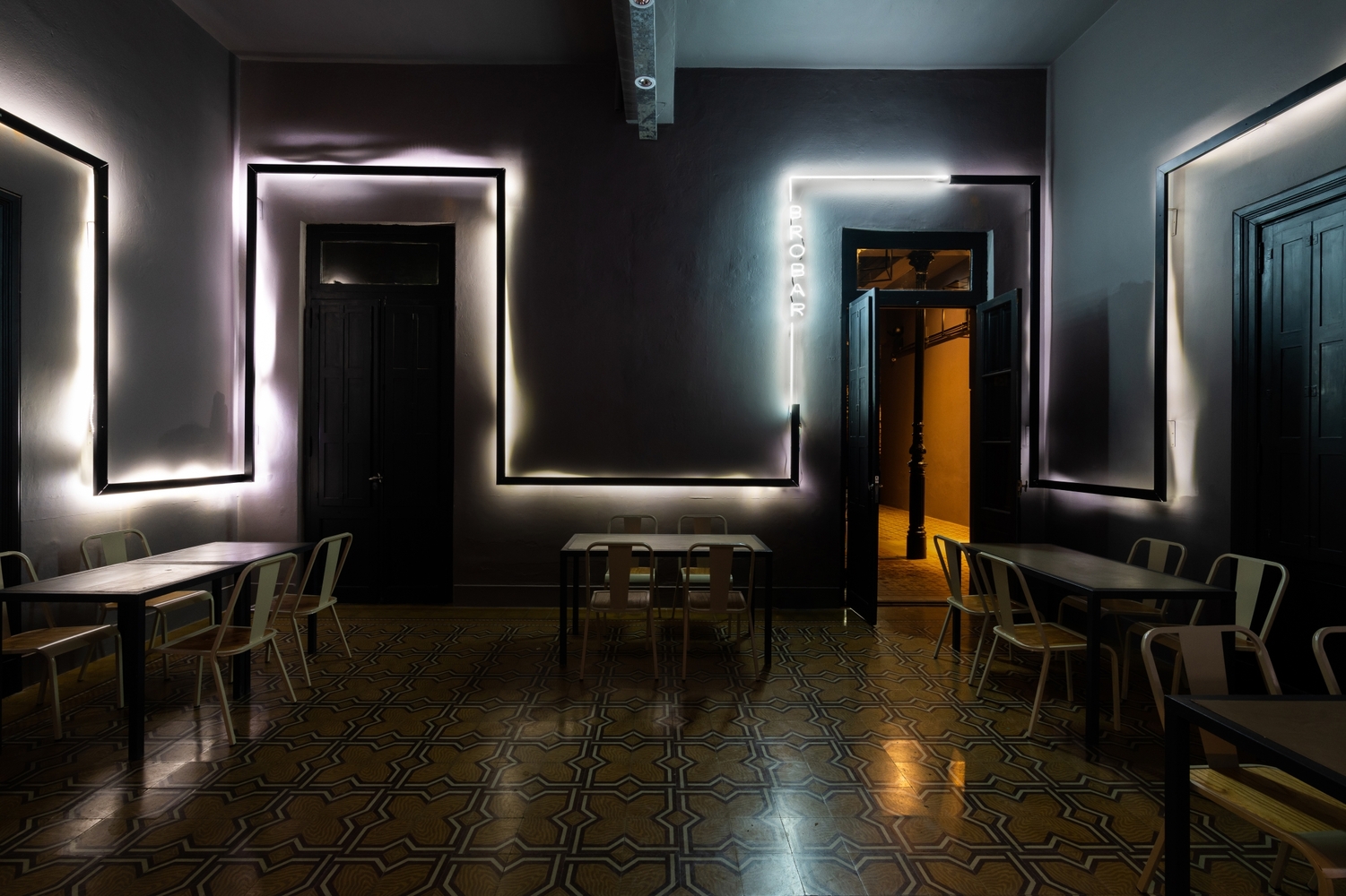 阿根廷百年修道院改造的购物中心-44