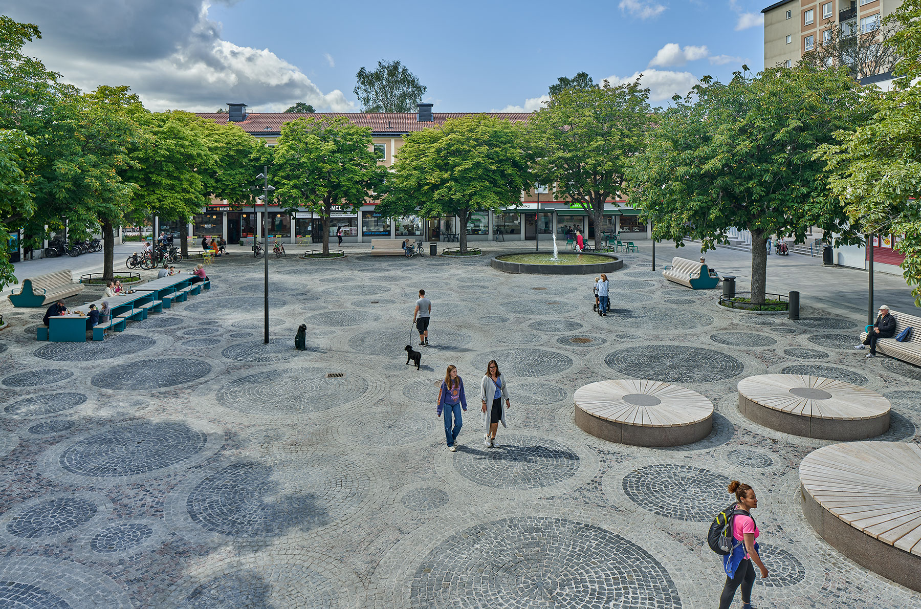 瑞典 Kärrtorp 中心广场丨瑞典斯德哥尔摩丨Nyréns Arkitektkontor-0