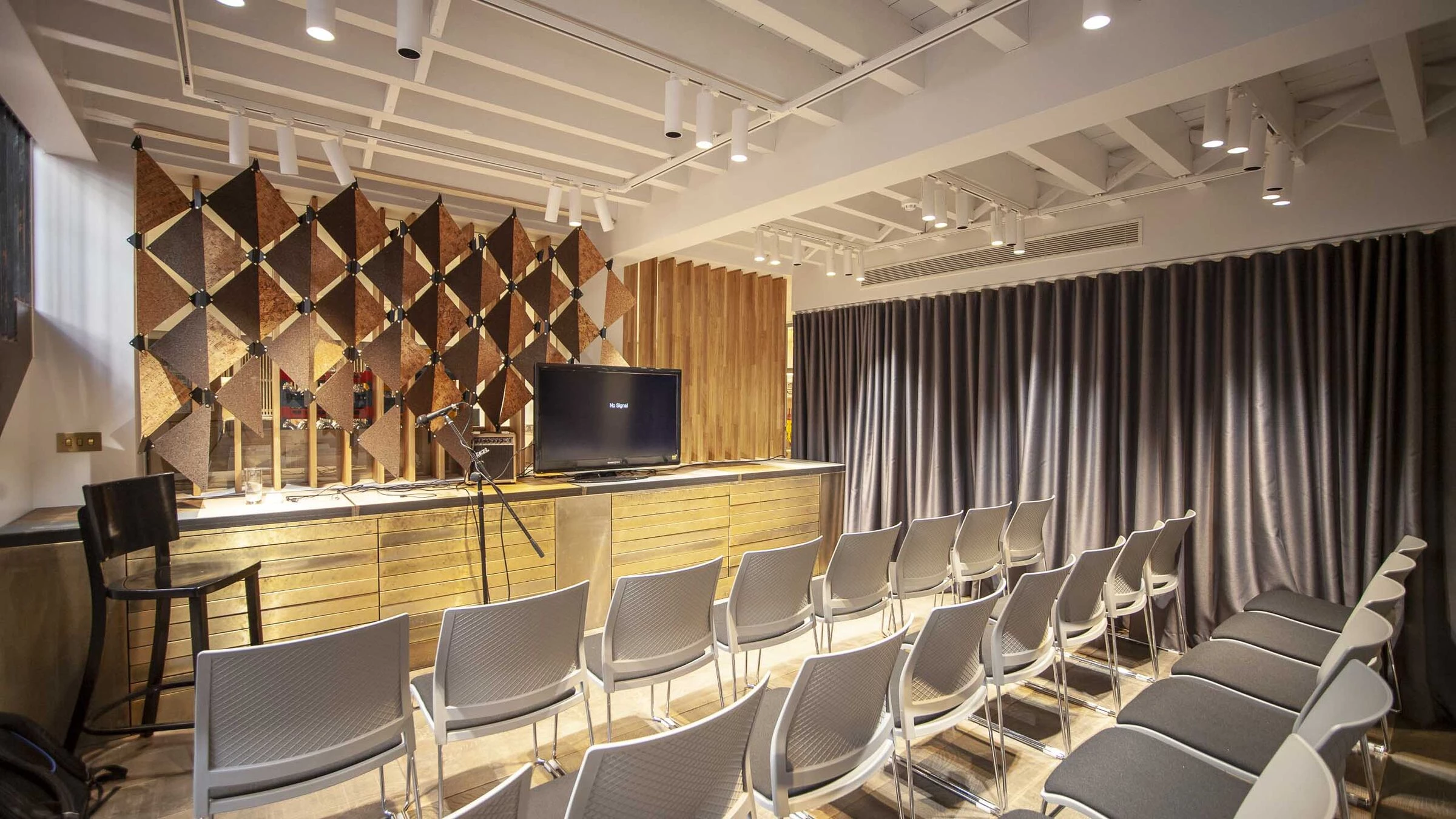 Havwoods International - Clerkenwell-21