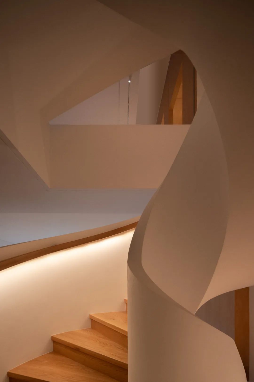 诗与远方的螺旋别墅-26