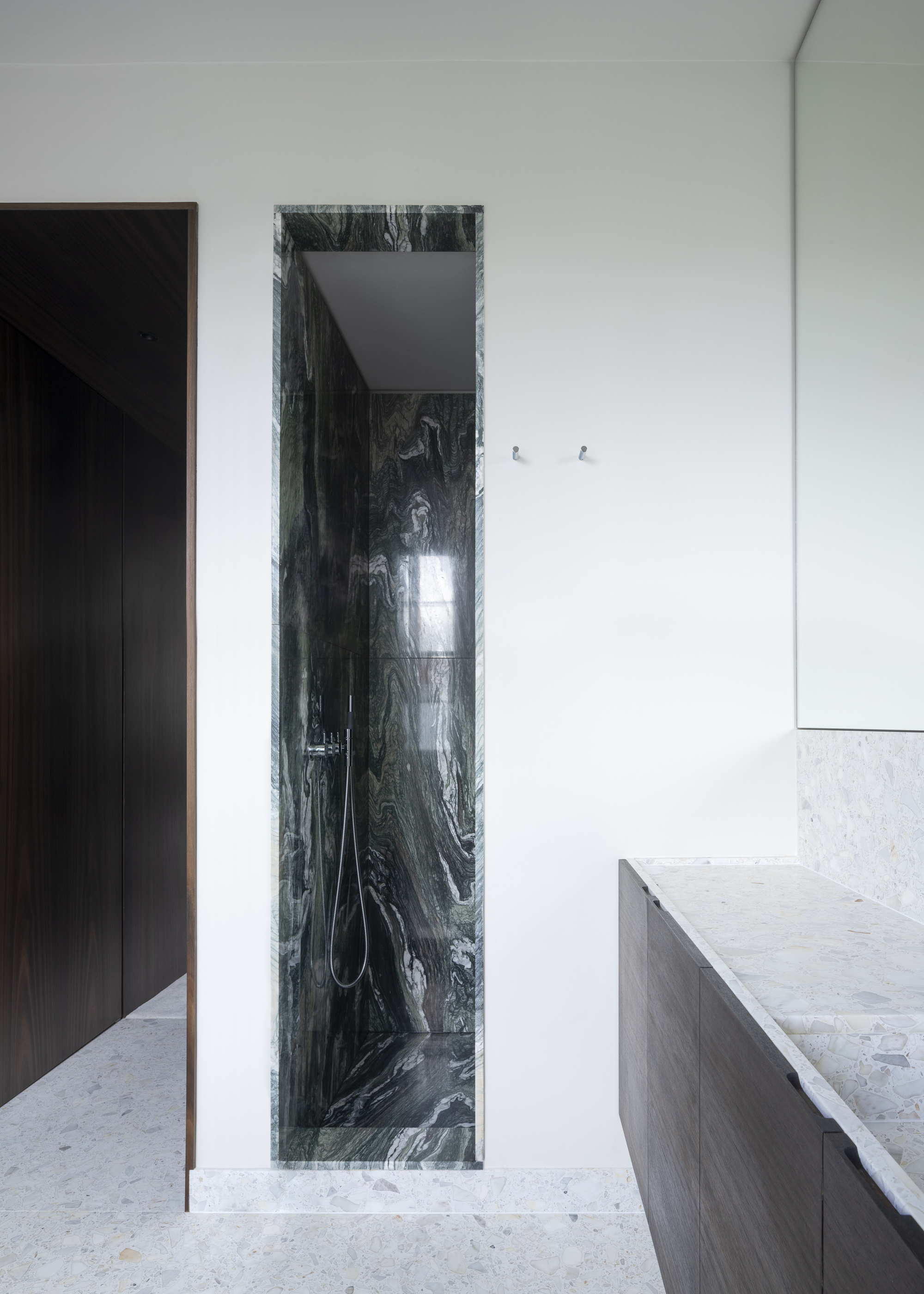 布卢姆斯伯里大厦和马厩街丨英国伦敦丨West Architecture-32