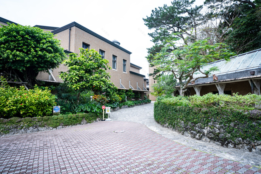 浦添市美術館丨建築家・内井昭蔵-5