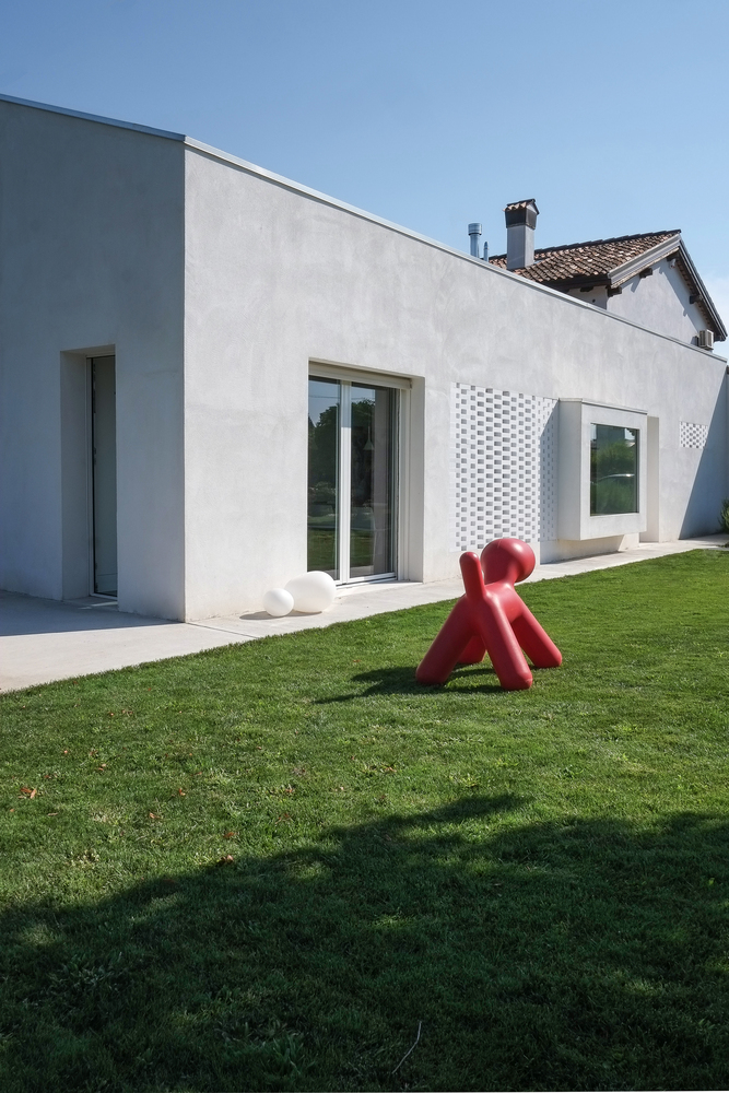 意式乡村里的现代扩建-25