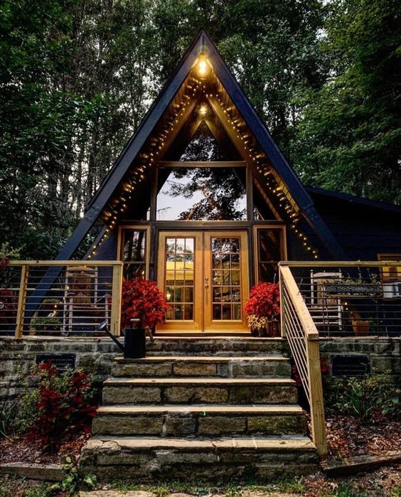 现代且经济实惠的A字框架房屋设计-28