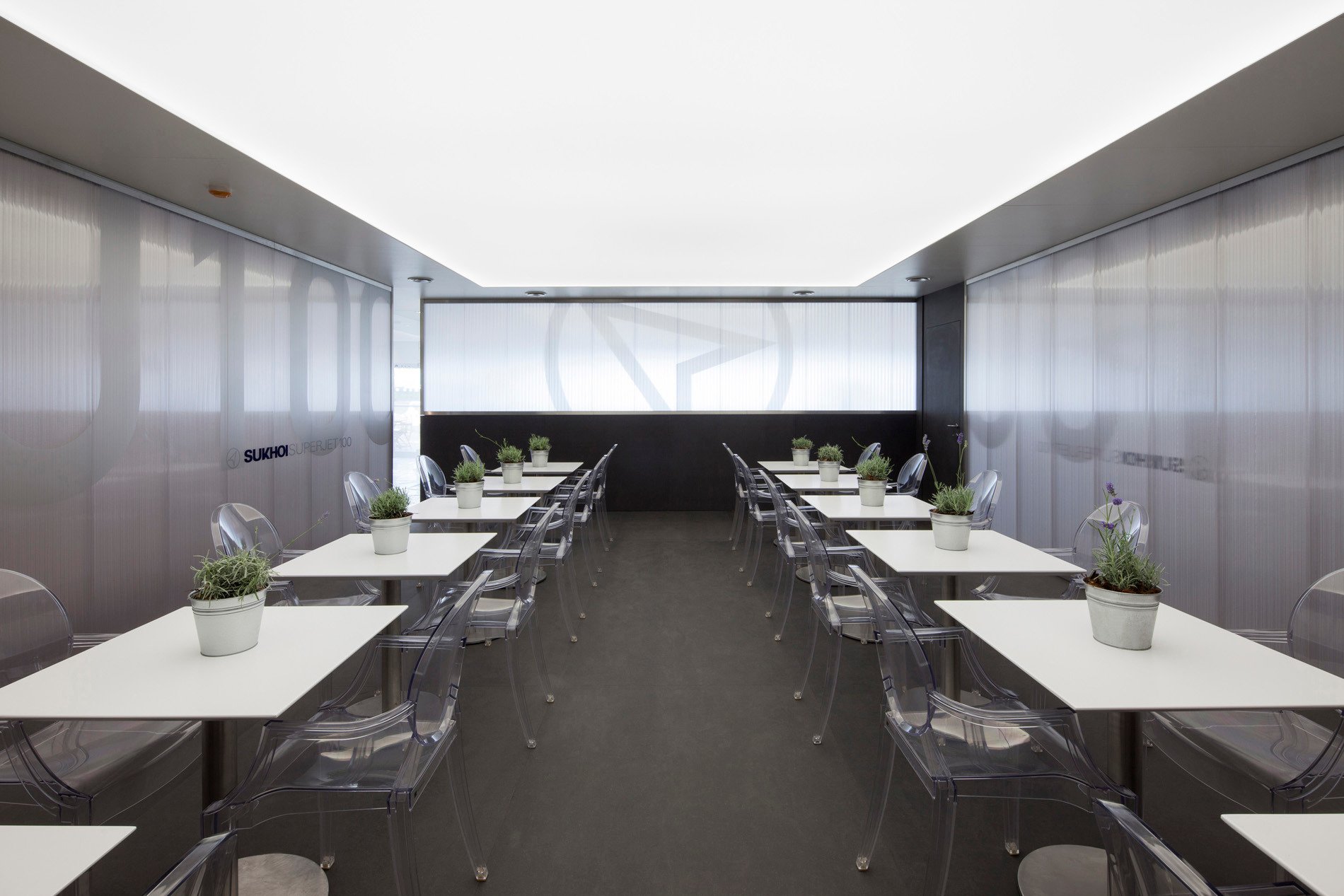 俄罗斯·意大利合资 Sukhoi Superjet 100 航空展临时展馆-16