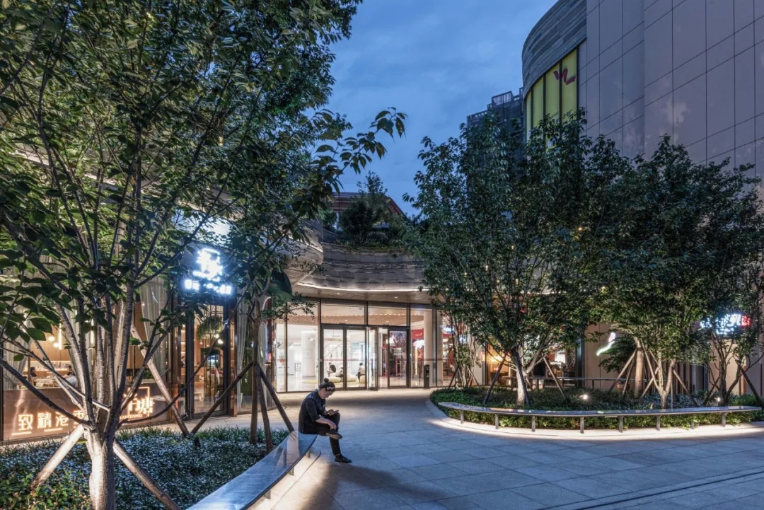 武汉天地壹方北馆周围景观-34