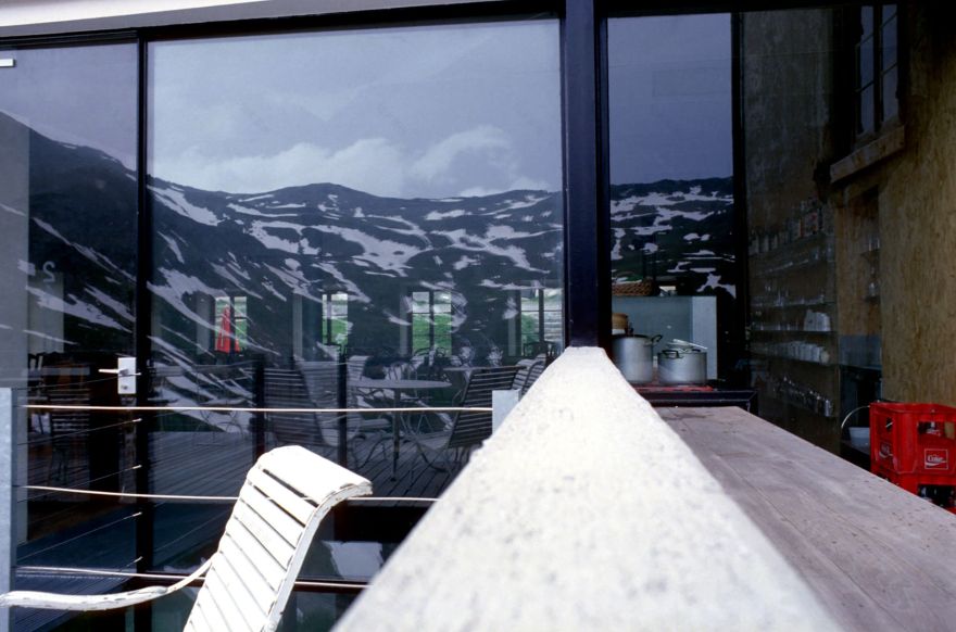 瑞士 Furka Blick 酒店 | 百年历史与现代设计的完美融合-7