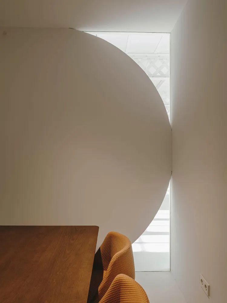 Fuego Camina Conmigo 办事处丨西班牙巴塞罗那-40