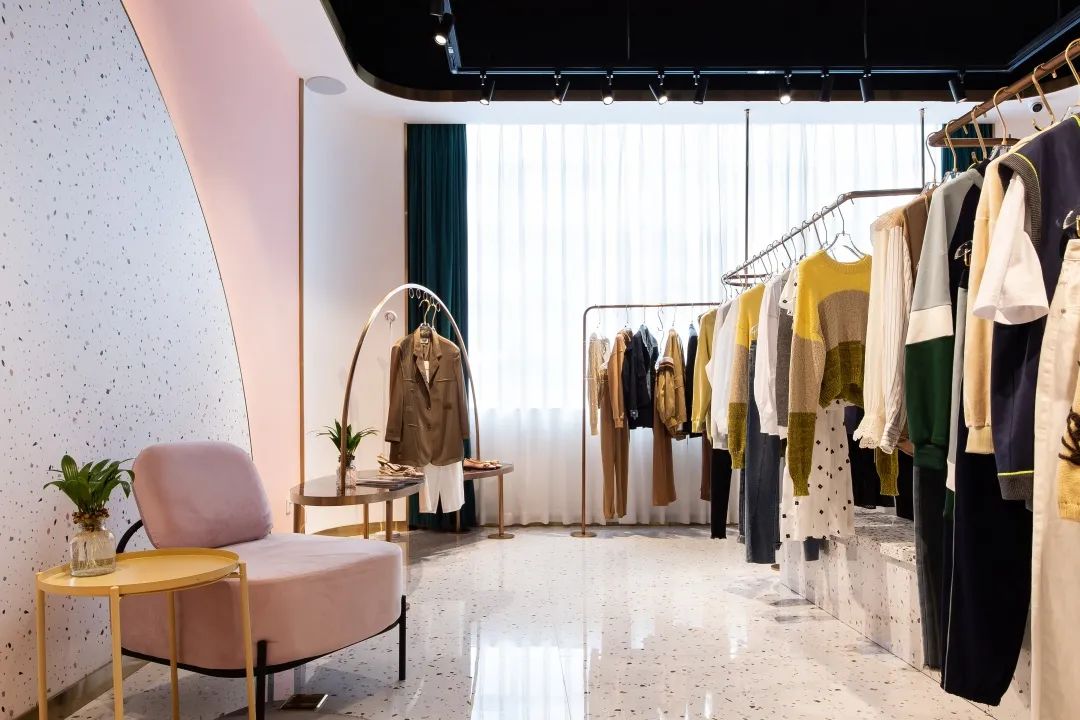 云南安宁轻奢时尚服饰店丨中国云南丨余得水-40