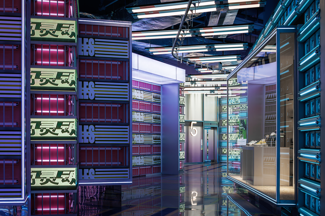 唯想国际 · 德基广场二期五层商业艺术市集丨中国南京丨唯想国际X+Living-34