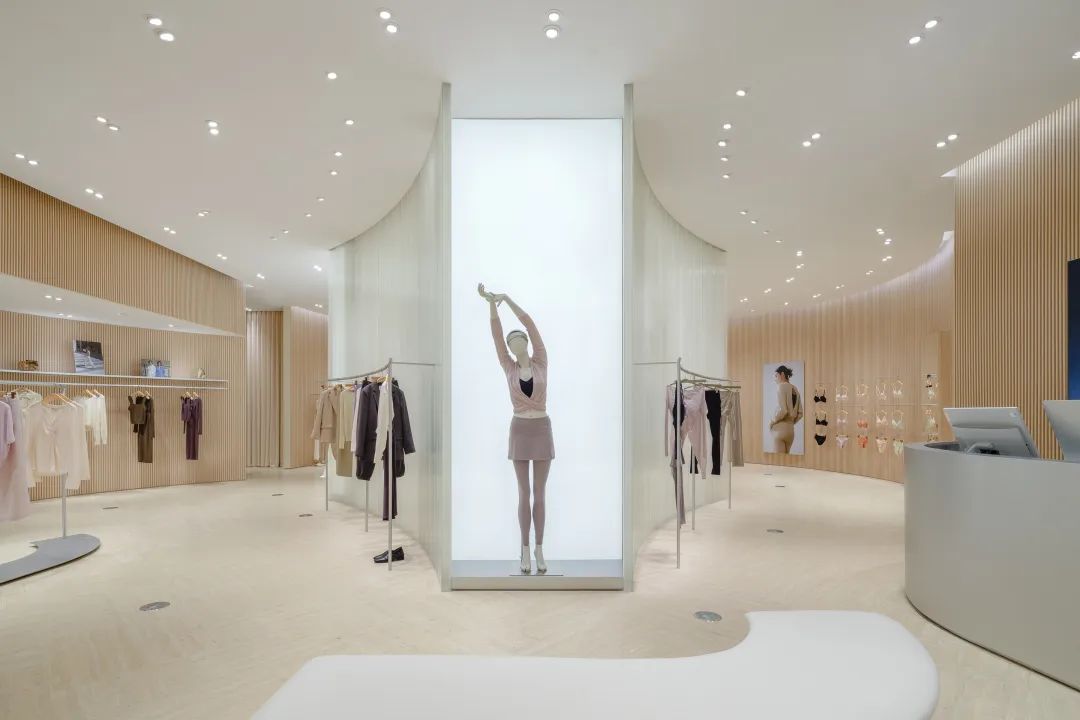 北京NEIWAI内外中环全新概念旗舰店丨中国北京-17