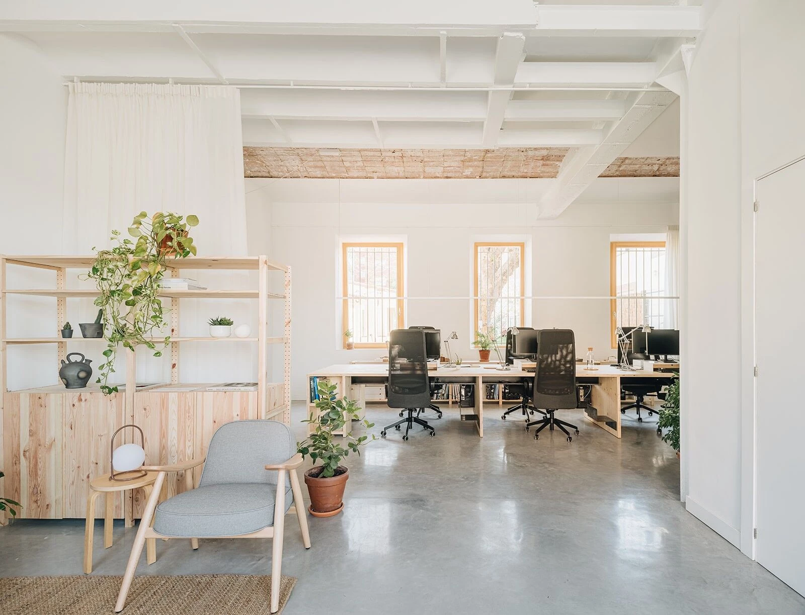 银行与家之间的建筑改造丨undos arquitectura-15