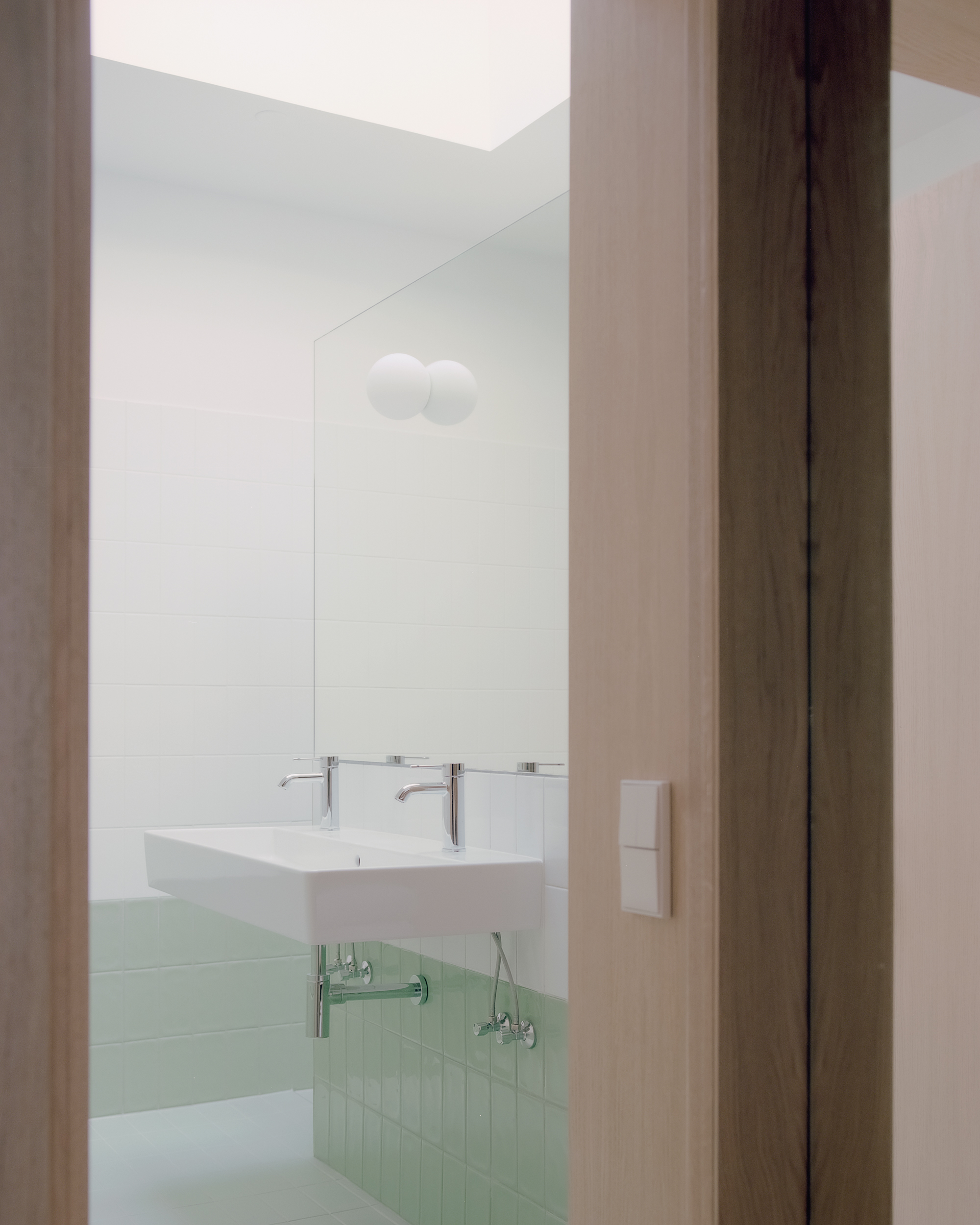 House for a Family in Strasbourg / nara.-20