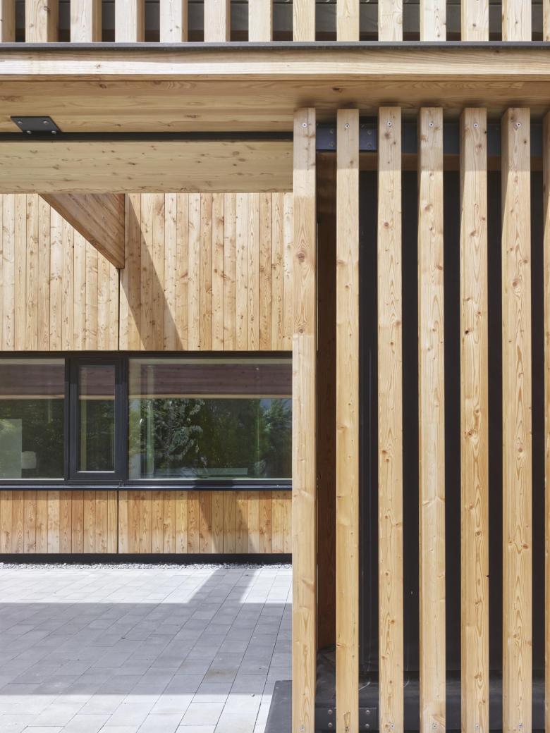 比伯拉赫河畔马里体育馆丨德国-20