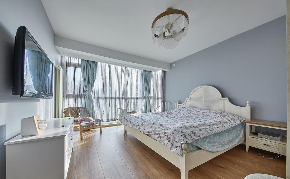 北漂航空家庭的简约宜居改造-34