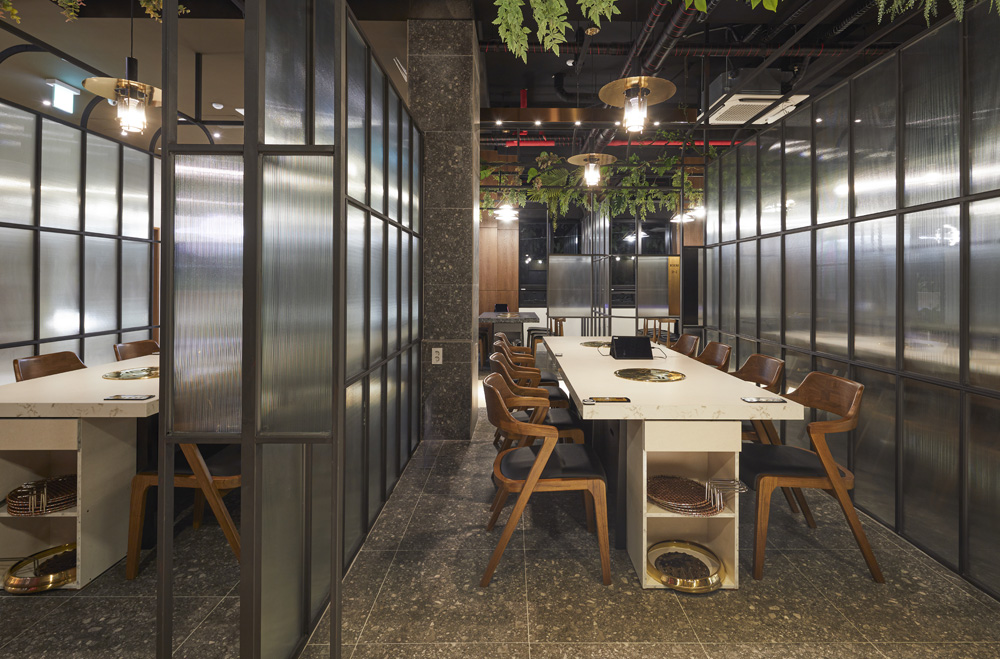 现代风格三层 250 平小户型装修设计-25