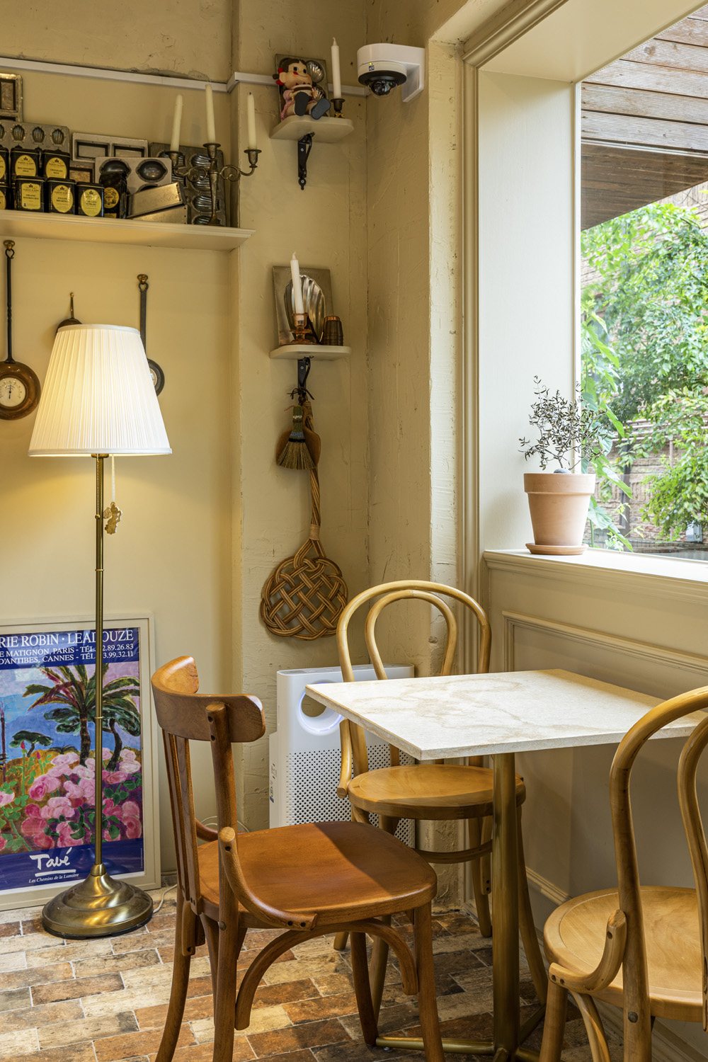 欧式家庭氛围的 30 平米蛋糕店设计-14