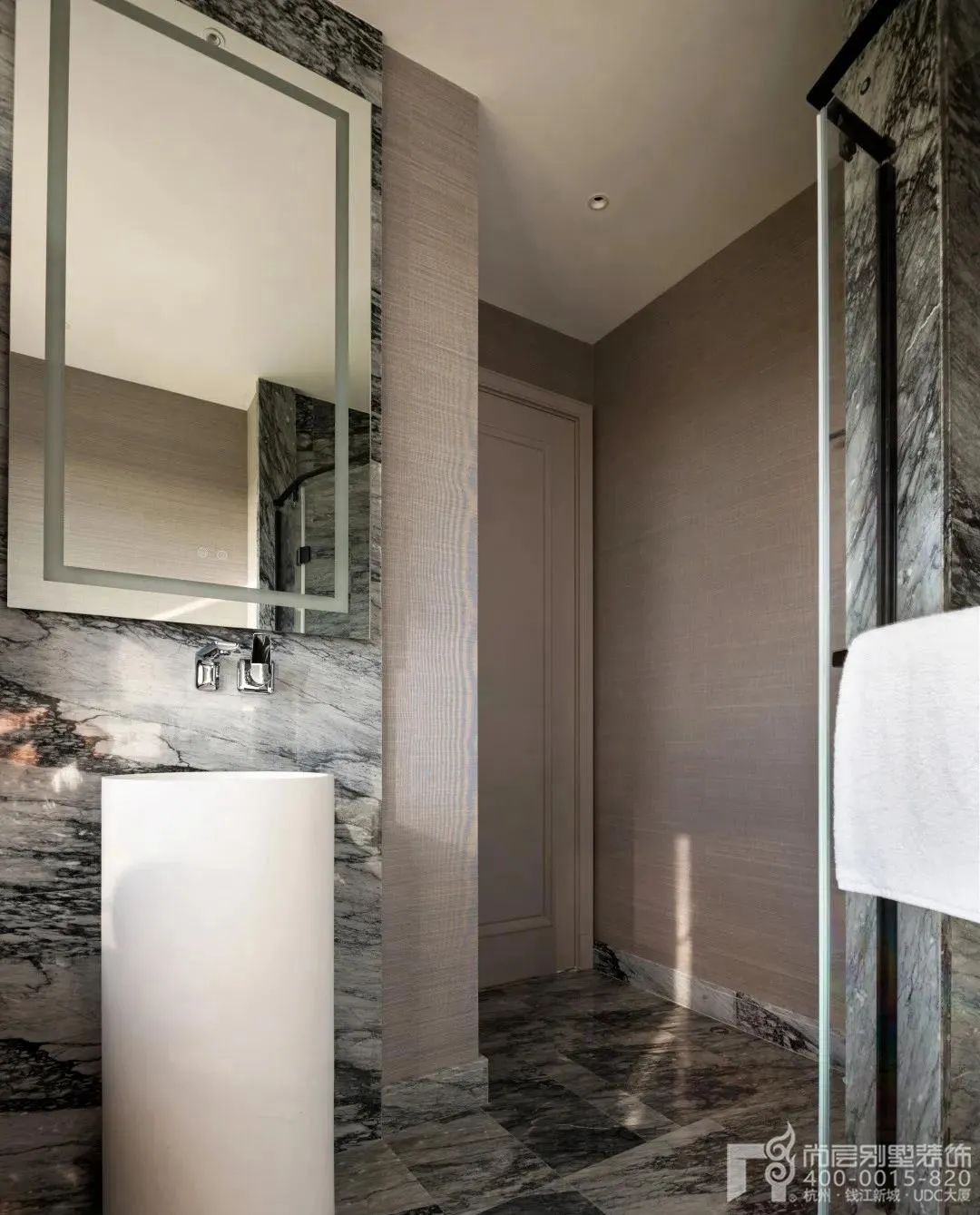 现代简约绿洲之家丨尚层别墅装饰-61