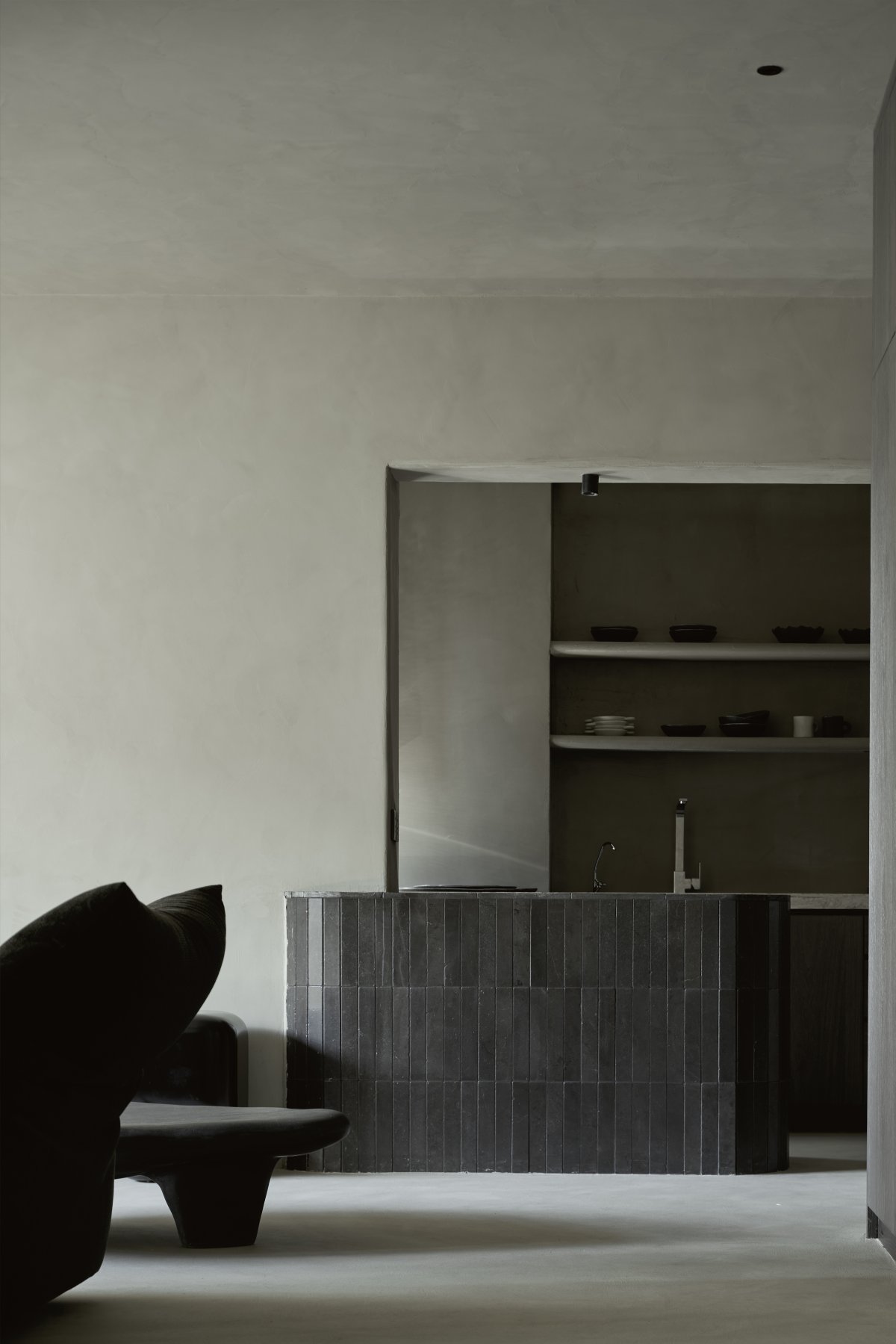 广州老社区改造 · 设计师自己的通透开放之家丨中国广州丨KarStudio-19