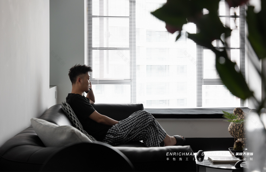 极致黑白丨易越-21