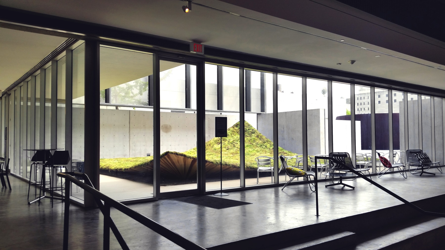 绿色地毯艺术装置丨美国丨nomad studio-4