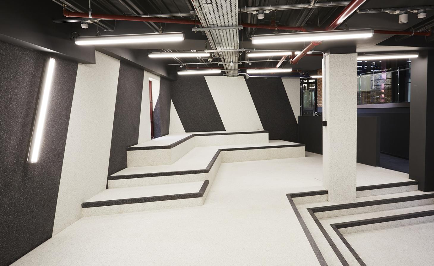 伦敦卡姆登中庭共享办公空间-14