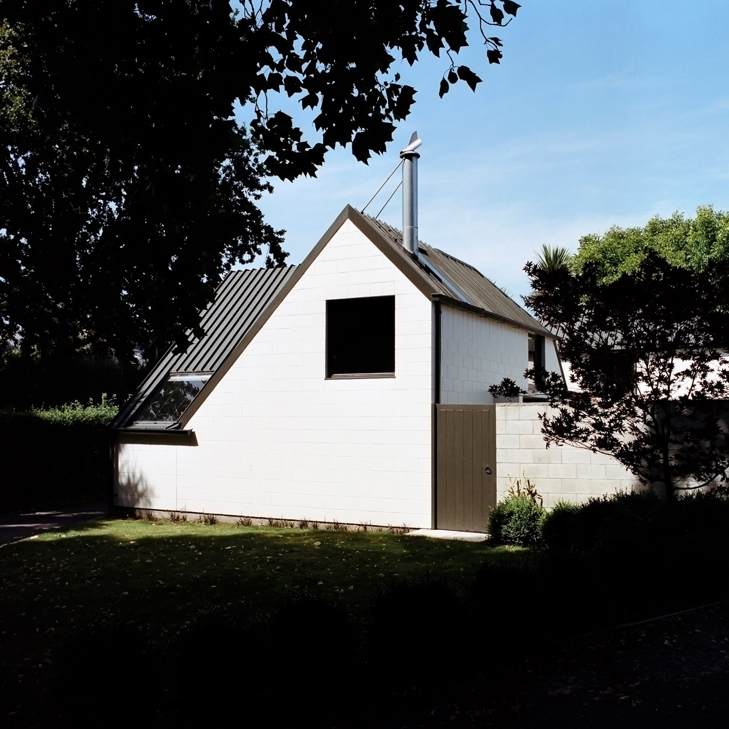 2021 年最佳建筑摄影项目 | 从马德里野兽派建筑到美信号棕榈树伪装塔-27