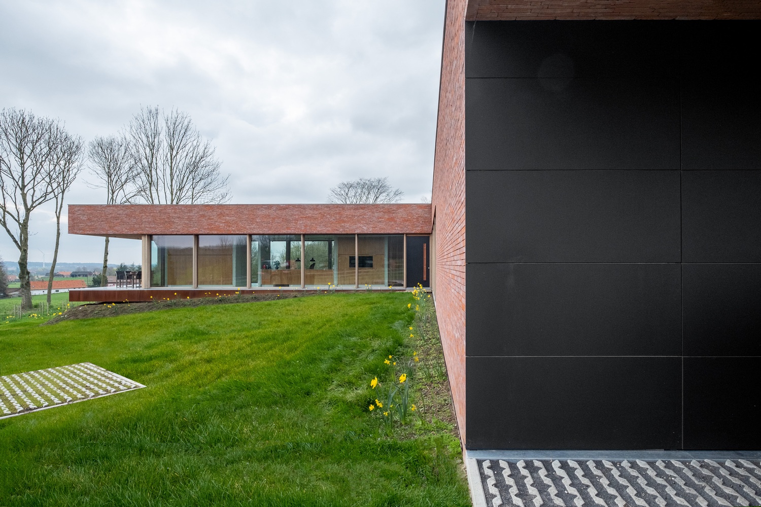 乡间清水混凝土别墅丨比利时丨马腾斯范凯米尔-2