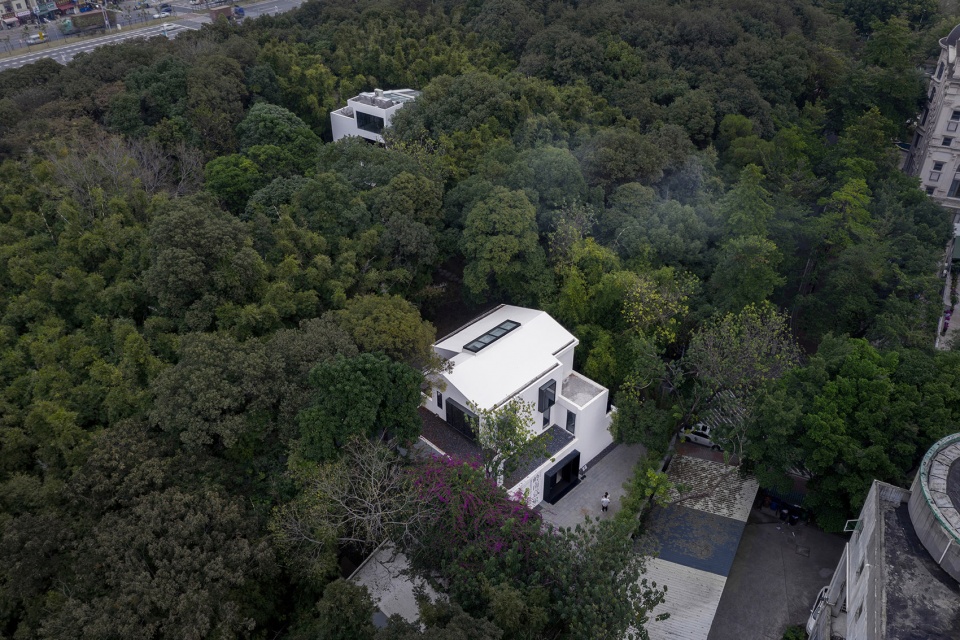 后山当代艺术中心丨中国广州丨广州微介创意设计有限公司-14