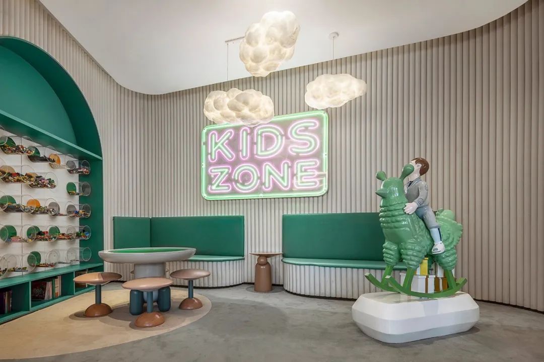 济南中骏天誉售楼处 | 现代复古风格演绎历史与未来对话-44