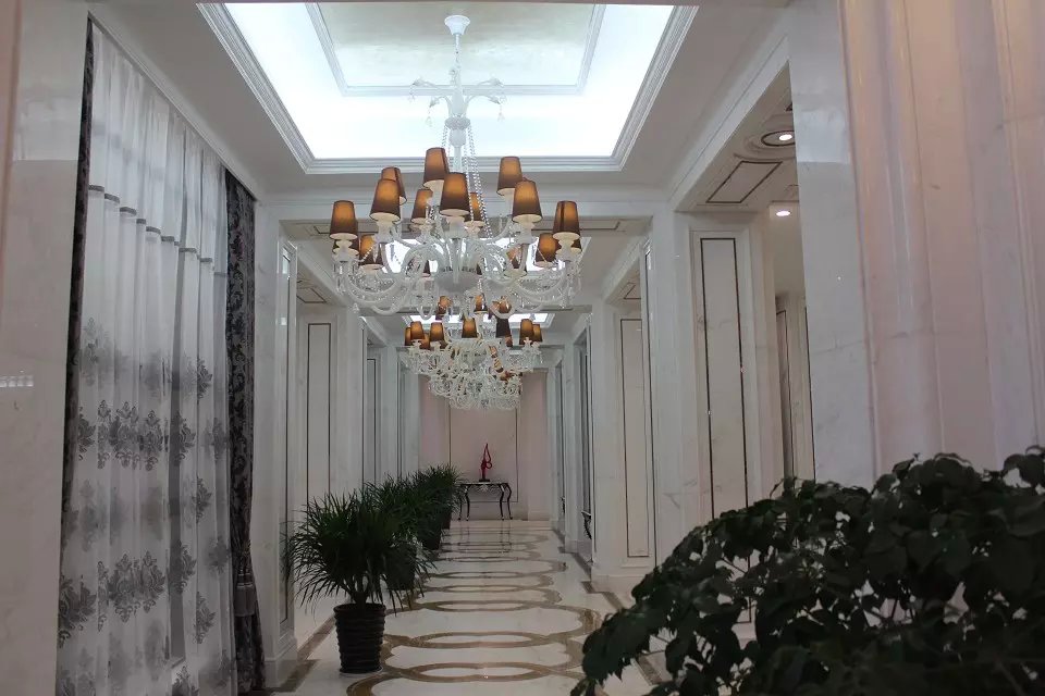 房地产售楼部案例-9