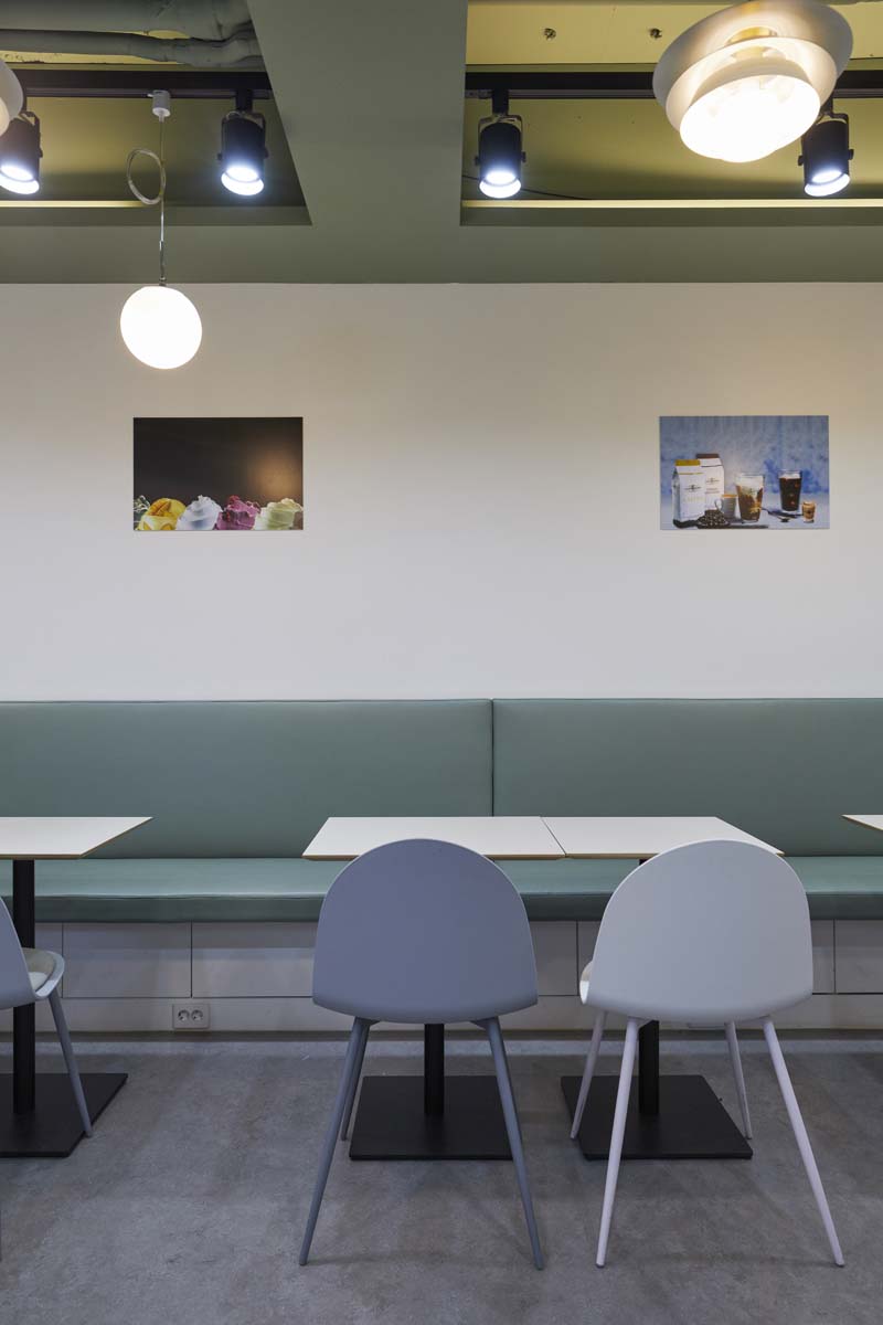 12 坪冰淇淋专卖店的点睛之笔-11