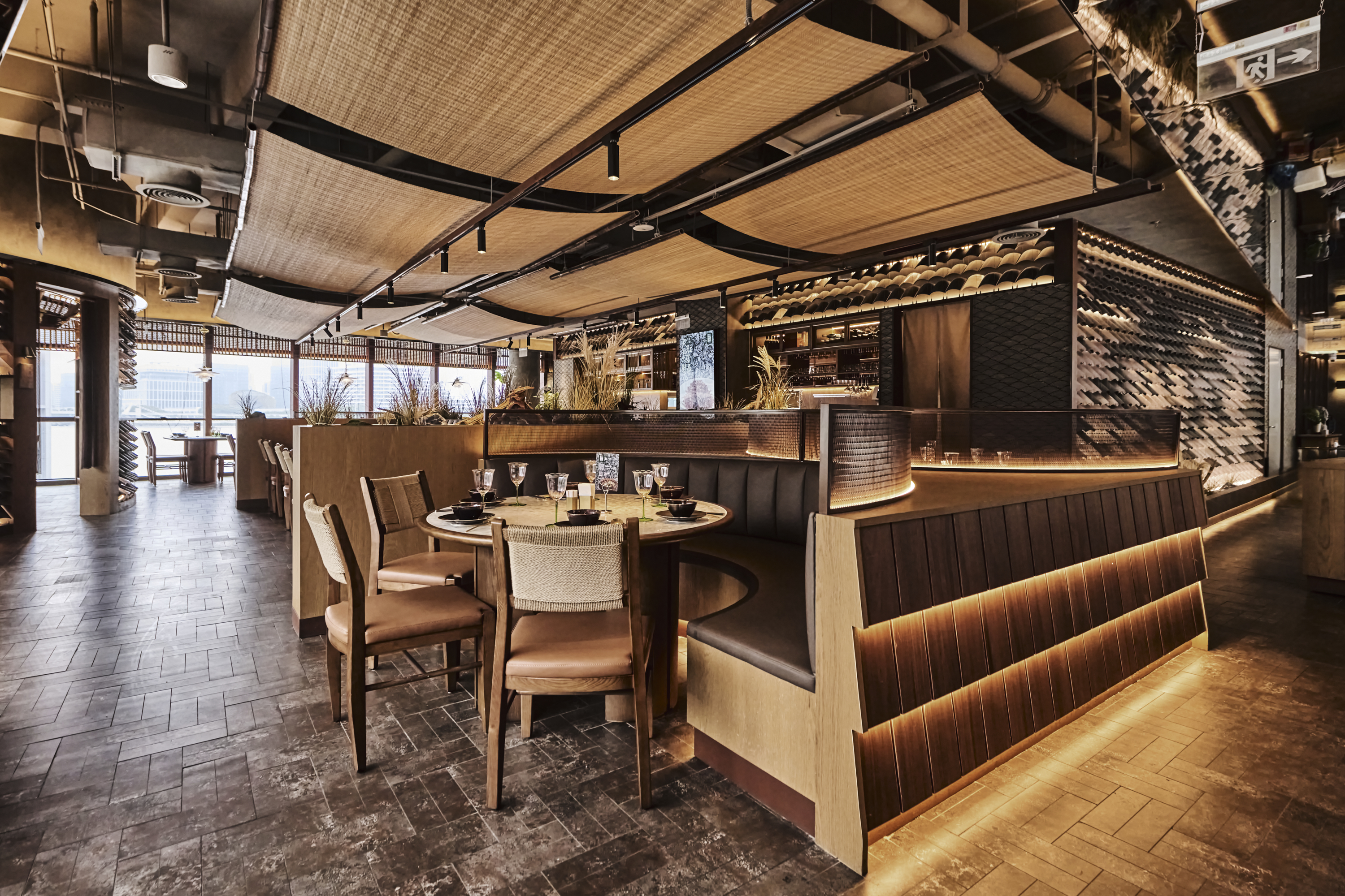 蛙屋 四川美食（若WAWU是特定品牌名，按拼音理解为蛙屋；若这里有其他特殊含义，可能需更多背景信息才能准确翻译） -7