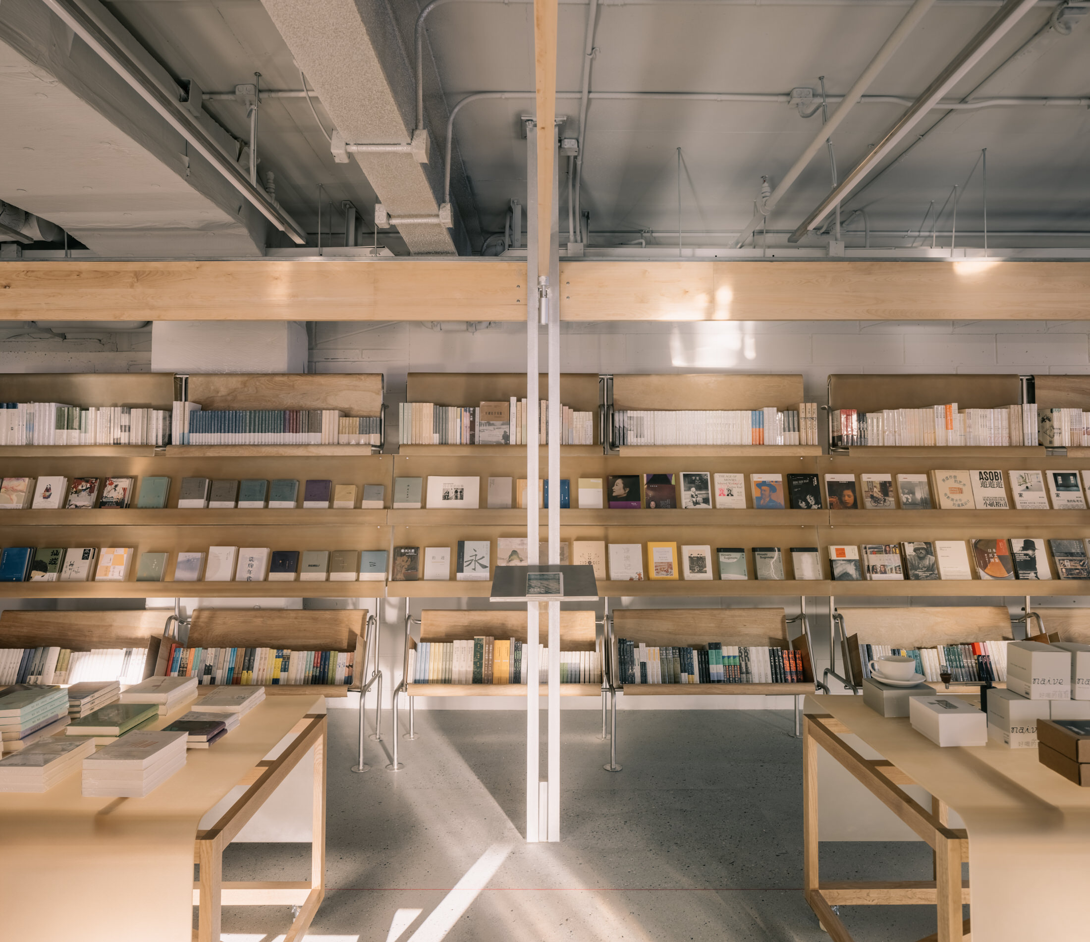 Naïve Bookstore 书店丨中国丨Atelier tao+c-18