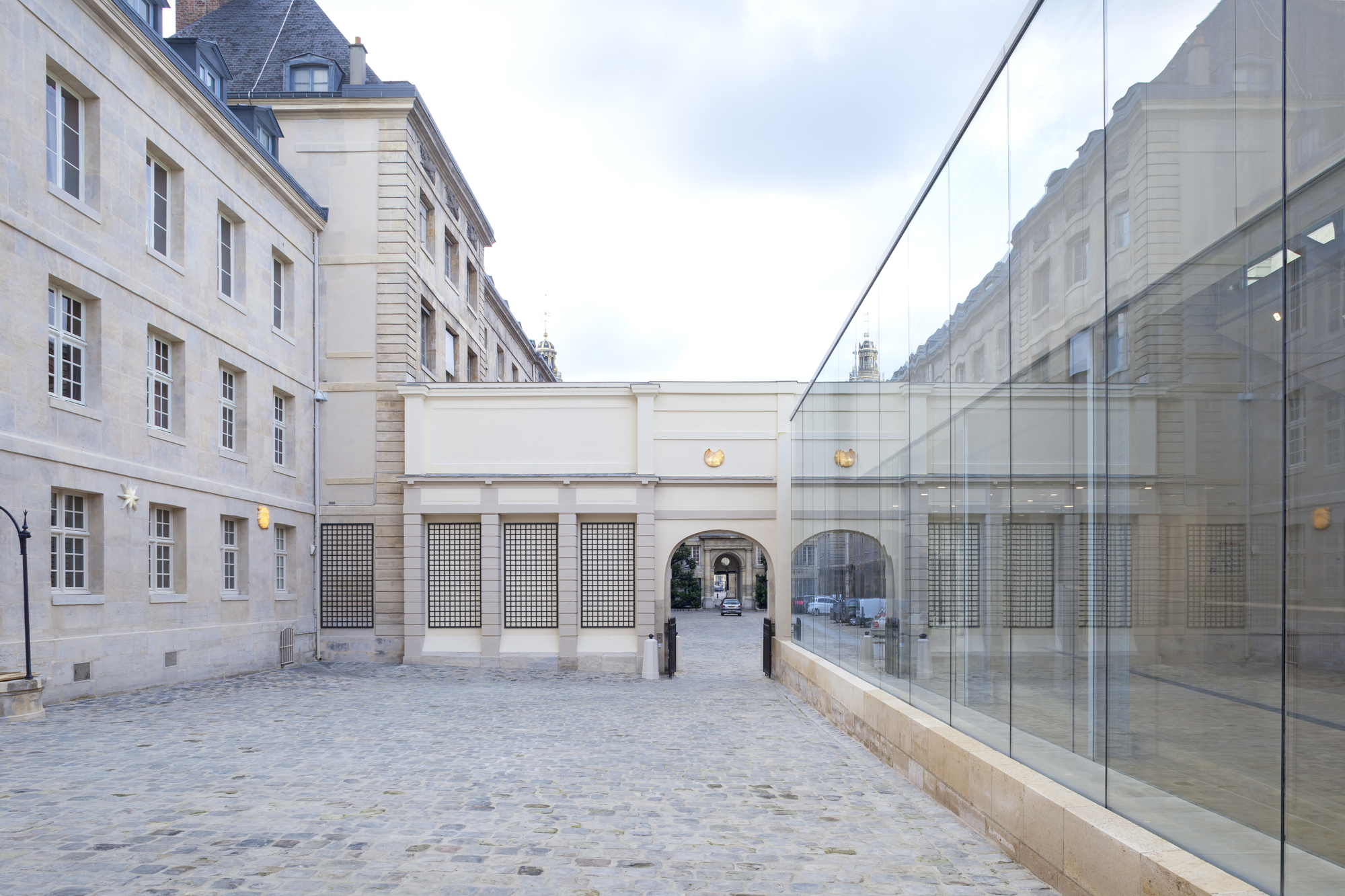 Institut de France Auditorium / Atelier Marc Barani-22