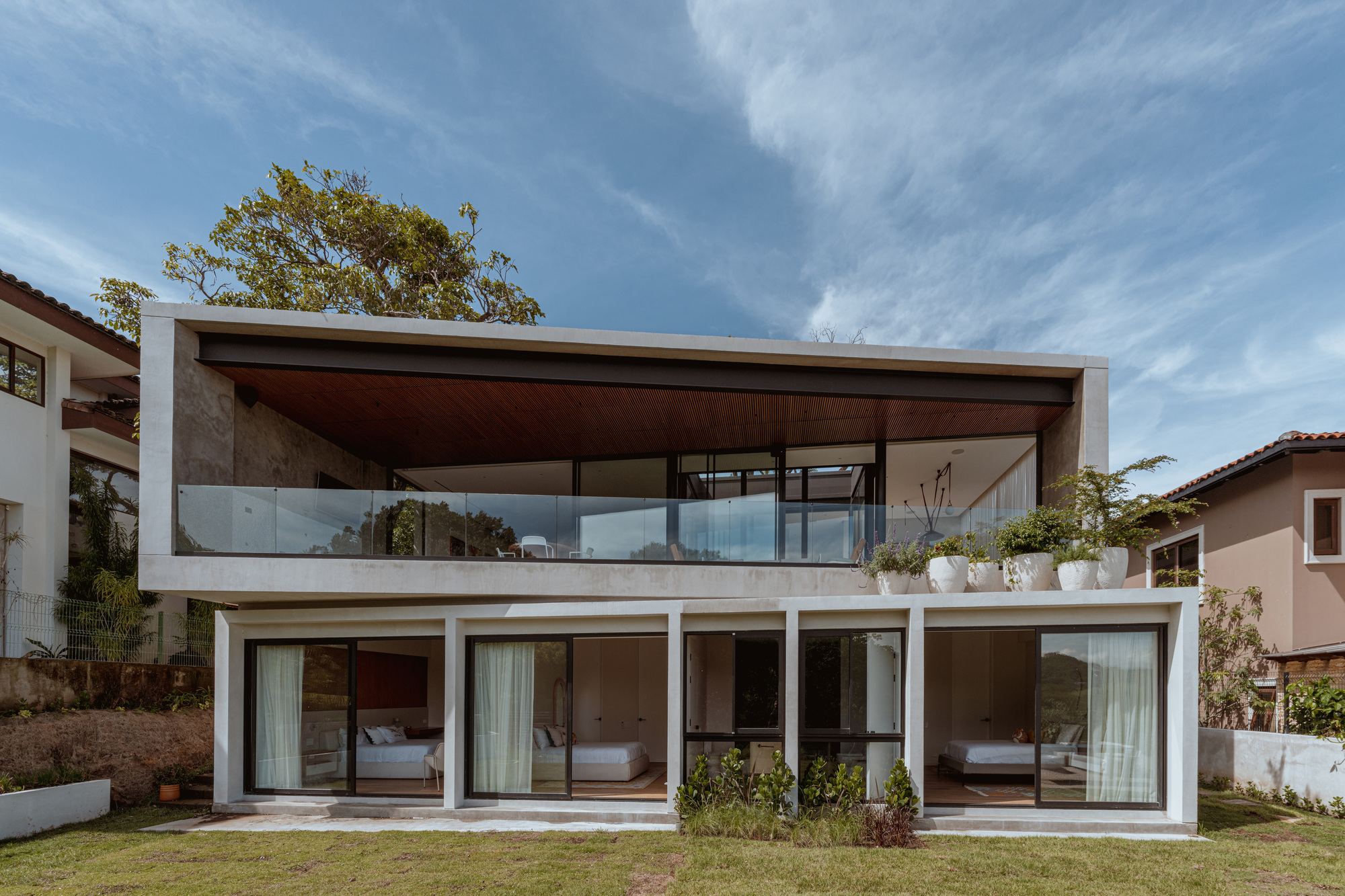 疯狂之屋（注：Casa Mad结合常见语境，可能较为符合一些叫Casa Mad的景点的含义，比如越南大叻的疯狂之屋（Càt Tường Điên Đã，也被称为Mad House ），若有特定背景信息请补充） 丨哥斯达黎加圣何塞丨JSARQ-24