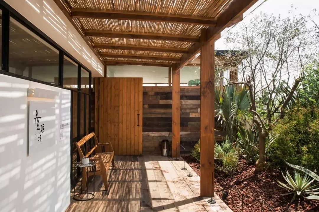 城市屋顶的田园生活——格外小馆·屋顶顶店-2