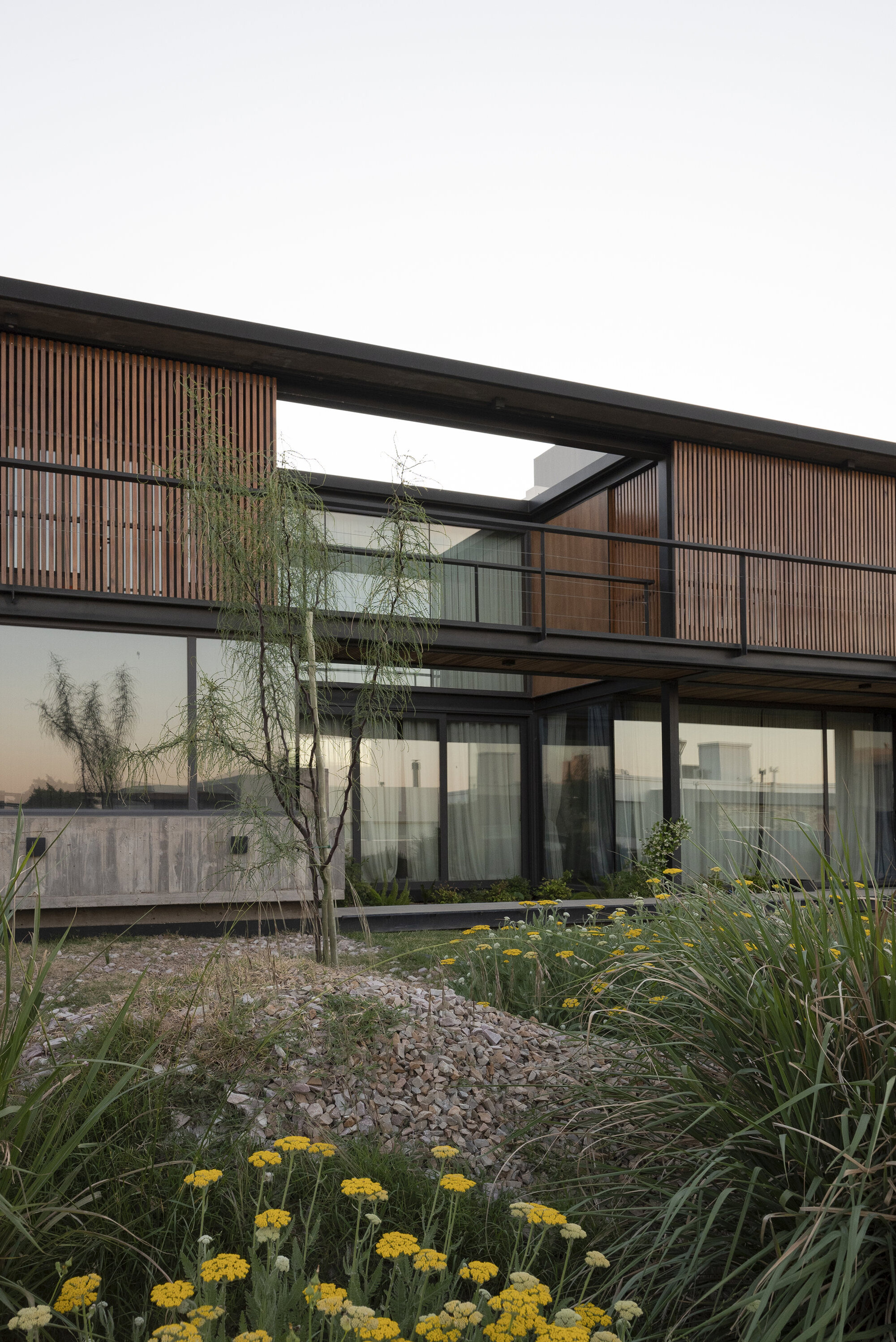La Reserva社区独栋住宅丨阿根廷布兰卡港丨Vagón Arquitectura-30