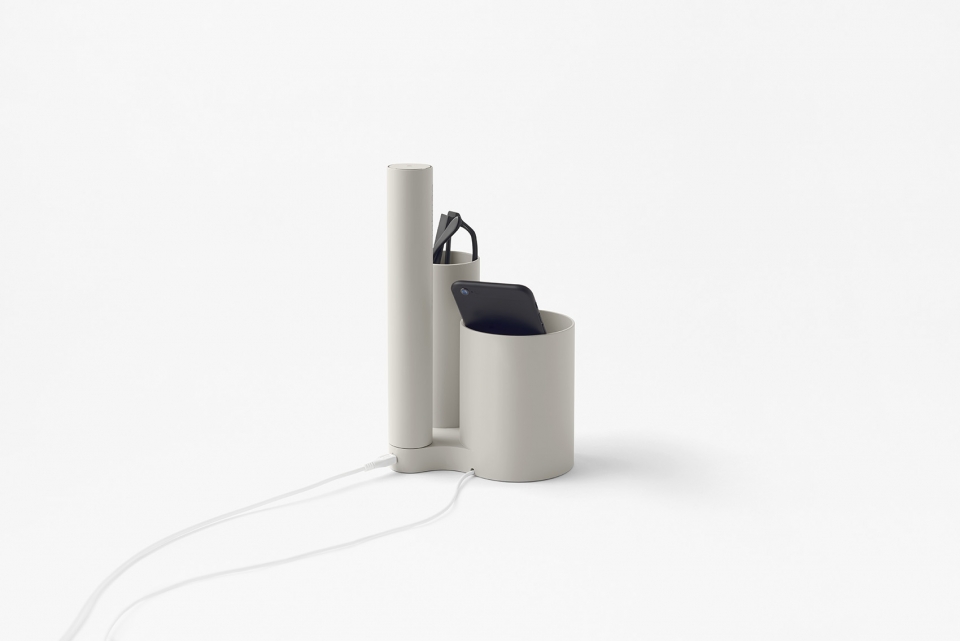 单手发电应急移动电源-10