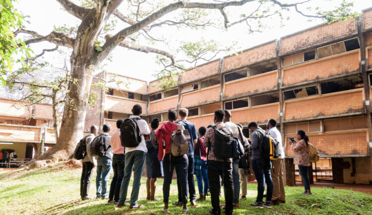 L 大厦或L 建筑物丨乌干达丨Adengo Architecture-15