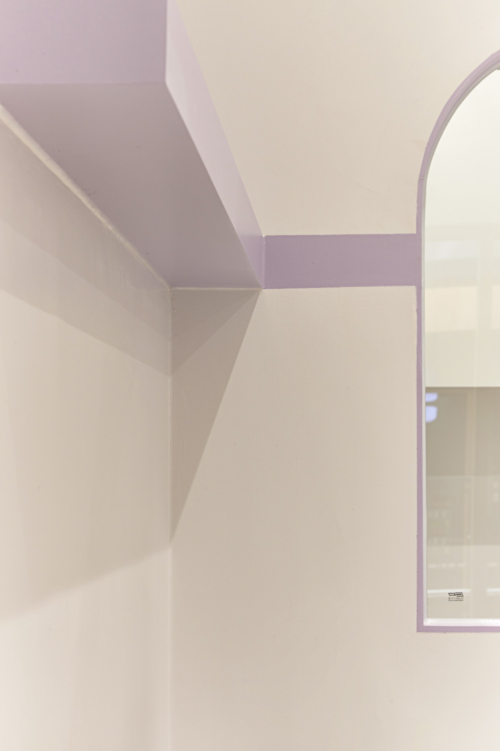 白色木屋 | 极简风格的 12 平米小空间设计-10