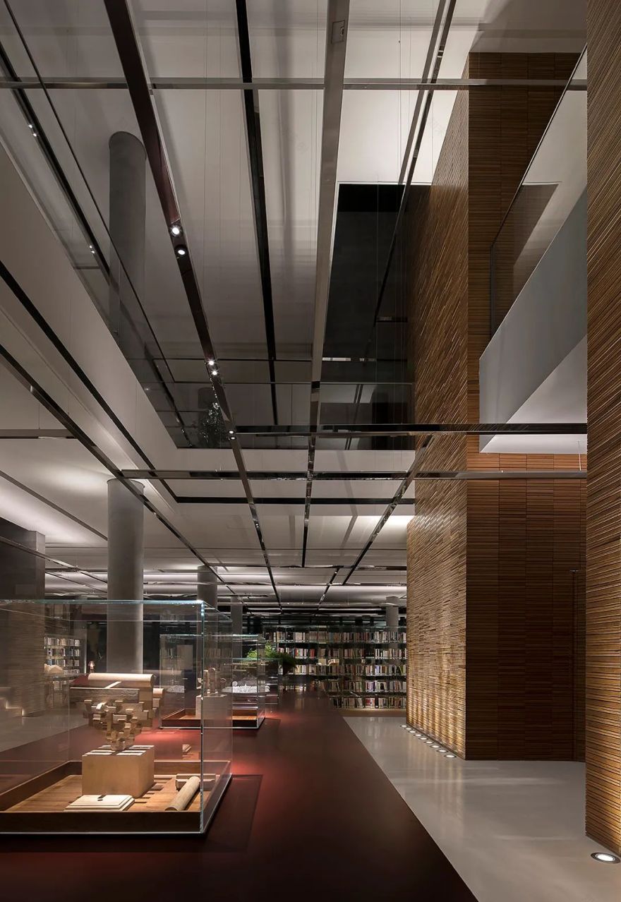 打造现代化科技展示及体验型专业公共图书馆-44