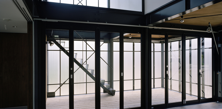 山石武喜打造简约钢构住宅 融入环境与自然共生-47