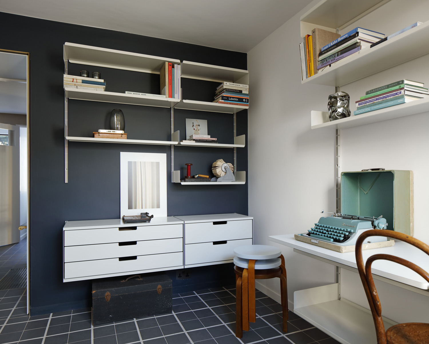 伦敦“海盖特高地 II”现代主义公寓翻新-27