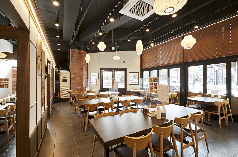 现代简约韩餐馆，温馨氛围中的美食盛宴-4