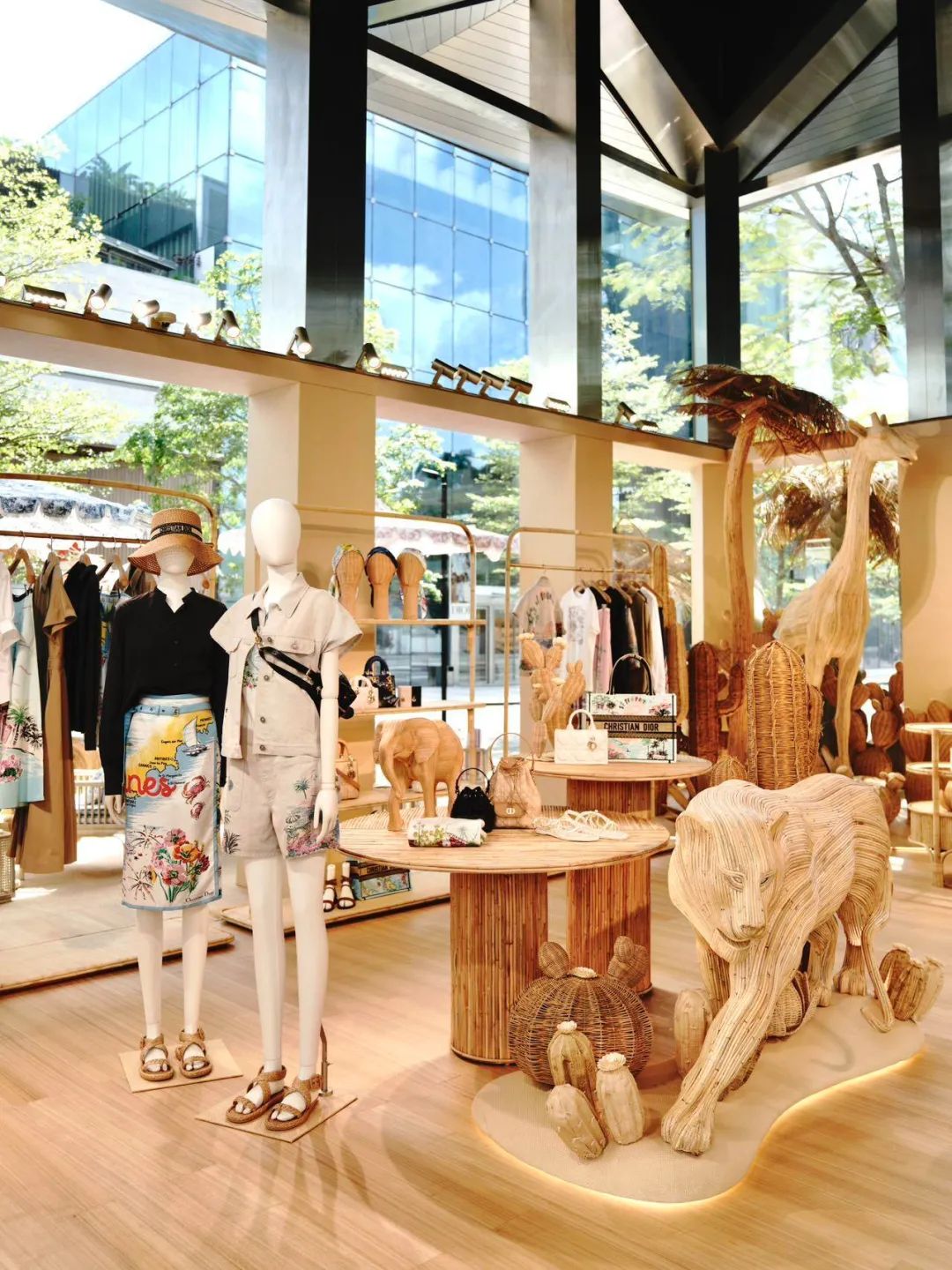 DIOR南法夏日快闪限时精品店丨中国深圳-16