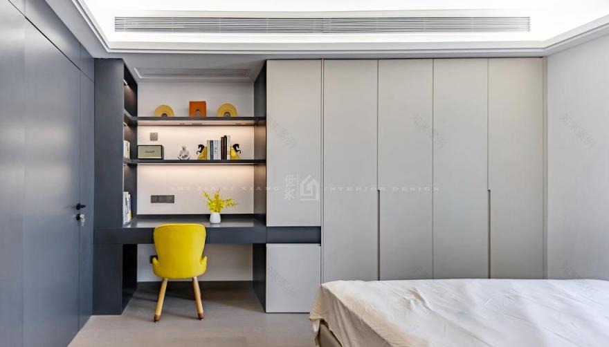 现代轻奢四居室装修设计-52